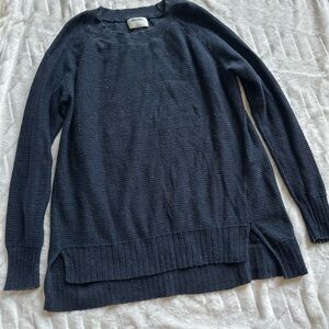 Old Navy Women's Dark Blue Crew Neck Sweater